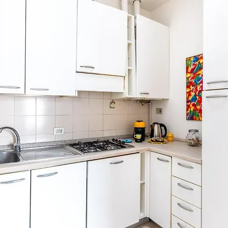 아파트 Con Bagno Privato Con Wifi A 200m Dalla Metro 밀라노