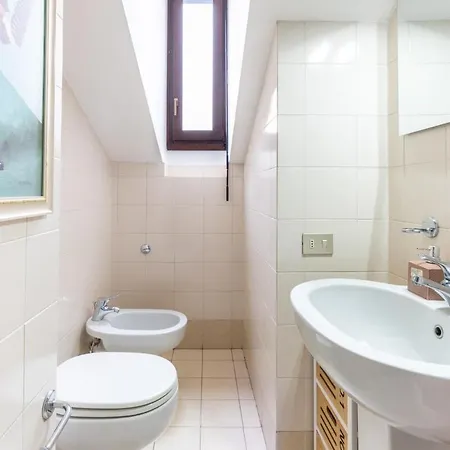 Con Bagno Privato Con Wifi A 200m Dalla Metro 아파트 밀라노