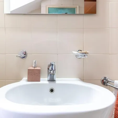 아파트 Con Bagno Privato Con Wifi A 200m Dalla Metro 밀라노